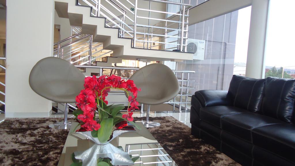 La Vitre Hotel จาตาอี ภายนอก รูปภาพ